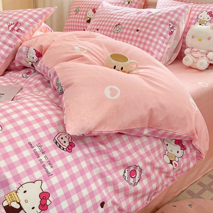 91家纺网 家纺一手货源 找家纺 博雅 2024新款三丽鸥全棉印花卡通四件套 小粉格KT