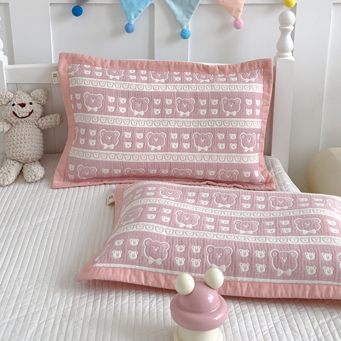 91家纺网 家纺一手货源 找家纺 2024新品色织立体提花全棉三层纱布夹棉枕套 小熊-粉