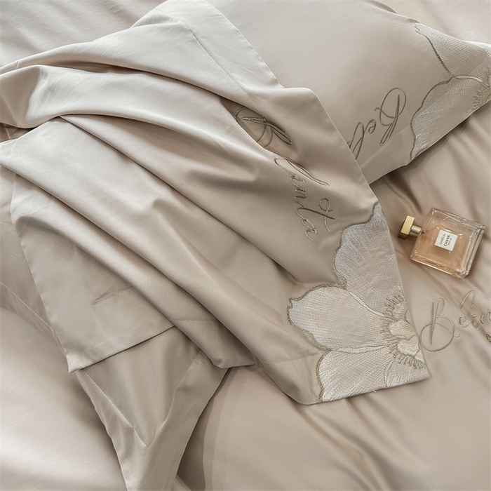 91家纺网 家纺一手货源 找家纺 宅家居 2024新款莫奈花园系列-轻奢小香风双面纯棉刺绣长绒棉四件套 莫奈花园-香槟金