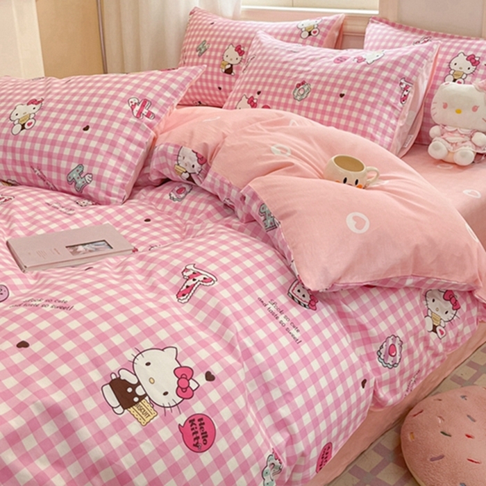 91家纺网 家纺一手货源 找家纺 博雅 2024新款三丽鸥全棉印花卡通四件套 小粉格KT