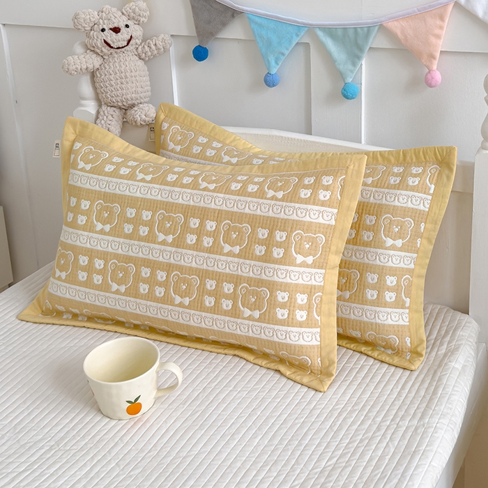 91家纺网 家纺一手货源 找家纺 2024新品色织立体提花全棉三层纱布夹棉枕套 小熊-黄