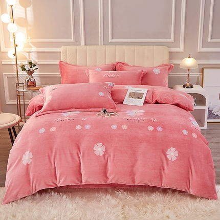 91家纺网 家纺一手货源 找家纺 （总）尚品凤凰2025新款高克重印花牛奶绒四件套-工艺款