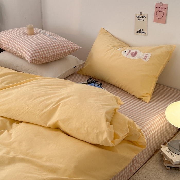 91家纺网 家纺一手货源 找家纺 洋铭区（原狠狠爱）2024新款水洗棉毛巾绣四件套 逍遥鱼儿