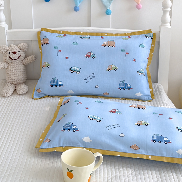 91家纺网 家纺一手货源 找家纺 2024新款A类133x72铂金全棉枕套枕头枕芯七彩童年系列 枕套+枕芯-棚拍图 汽车之家