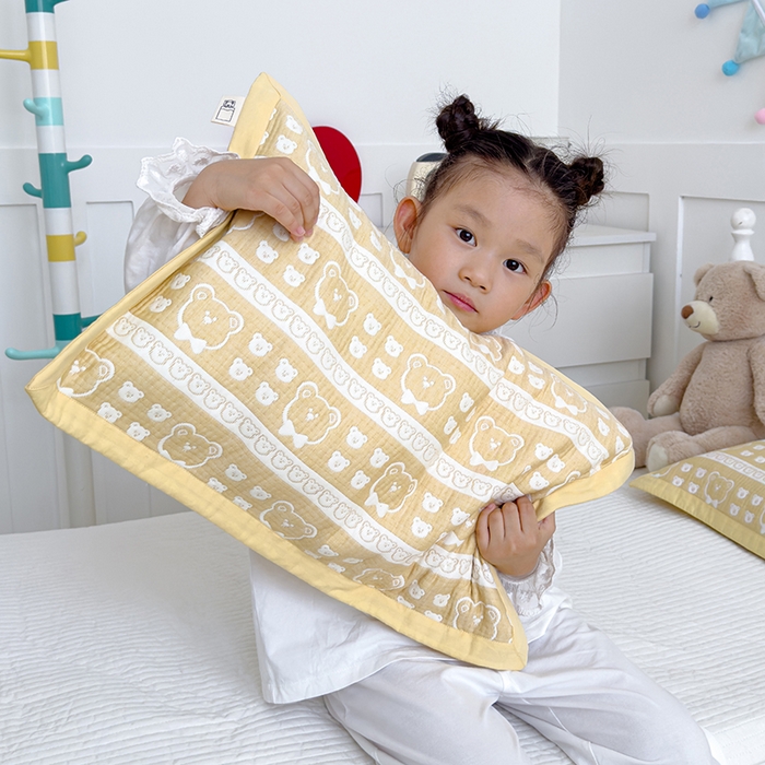 91家纺网 家纺一手货源 找家纺 2024新品色织立体提花全棉三层纱布夹棉枕套 小熊-黄