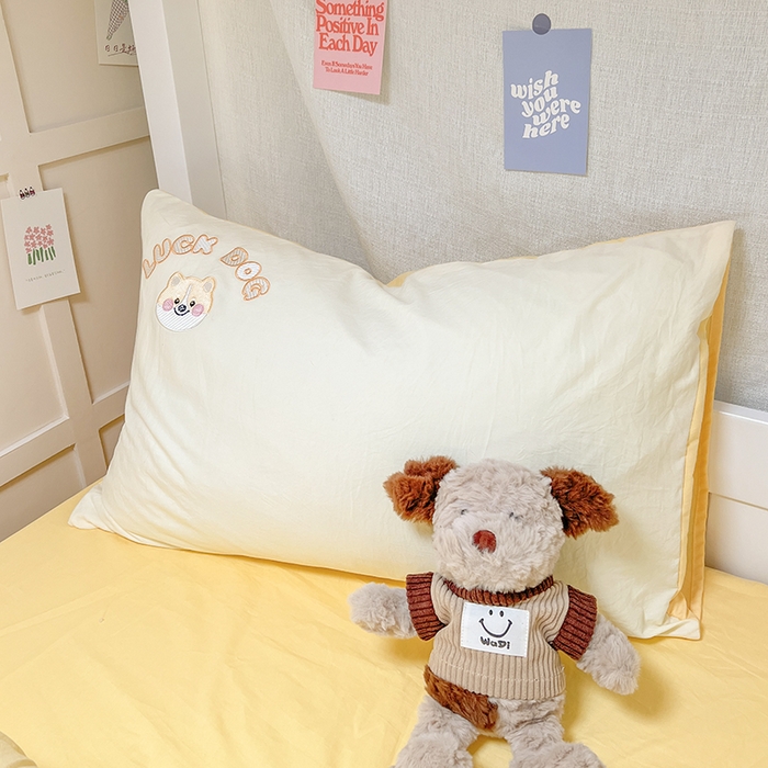 91家纺网 家纺一手货源 找家纺 梦舒羽 2025新款ins卡通可爱小狗刺绣水洗棉磨毛学生宿舍三件套居家四件套 小八嘎-奶黄