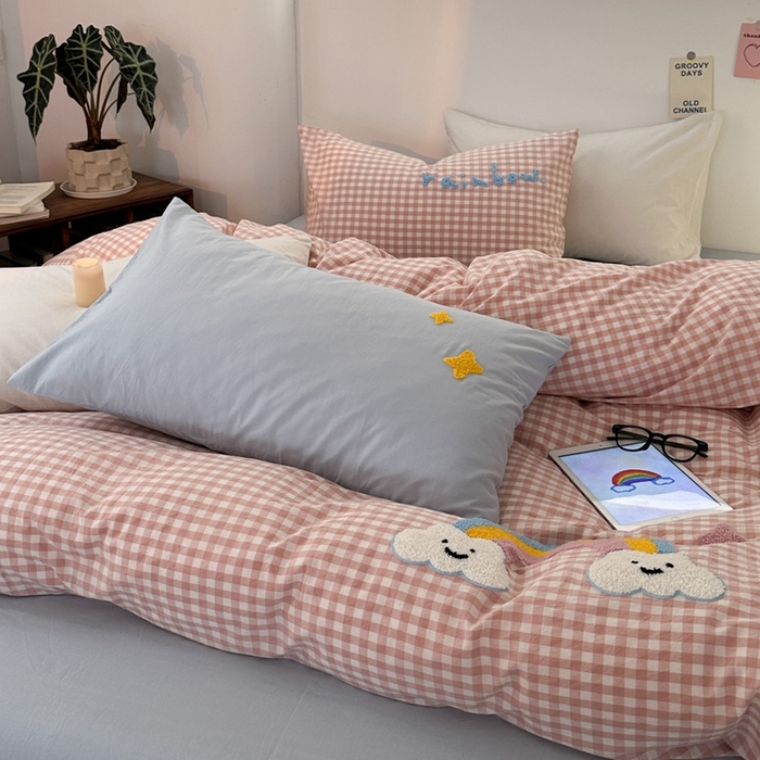 91家纺网 家纺一手货源 找家纺 洋铭区（原狠狠爱）2024新款水洗棉毛巾绣四件套 七彩浮云