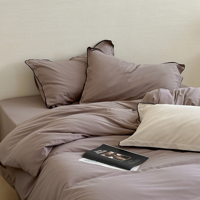 91家纺网 家纺一手货源 找家纺 梦享生活家居 2024新款Ａ类50支全棉磨毛密拷边四件套系列 密拷边深棕色