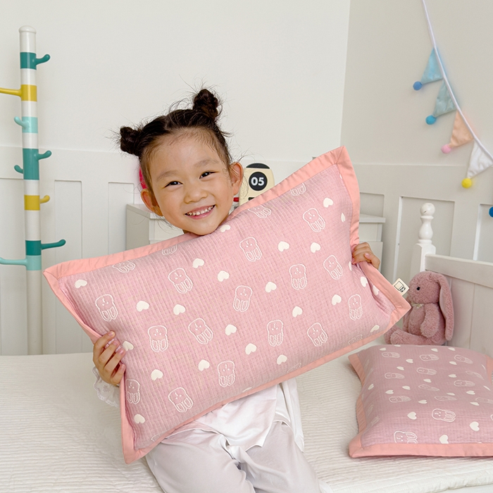 91家纺网 家纺一手货源 找家纺 2024新品色织立体提花全棉三层纱布夹棉枕套 小兔-粉