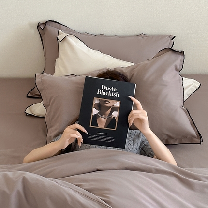 91家纺网 家纺一手货源 找家纺 梦享生活家居 2024新款Ａ类50支全棉磨毛密拷边四件套系列 密拷边深棕色