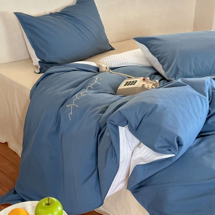 91家纺网 家纺一手货源 找家纺 时年家纺 2024新款40毛巾绣全工艺水洗全棉系列四件套（充值会员优惠5元） 深蓝条