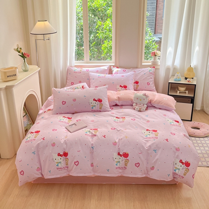 91家纺网 家纺一手货源 找家纺 博雅 2024新款三丽鸥全棉印花卡通四件套 小熊苹果KT