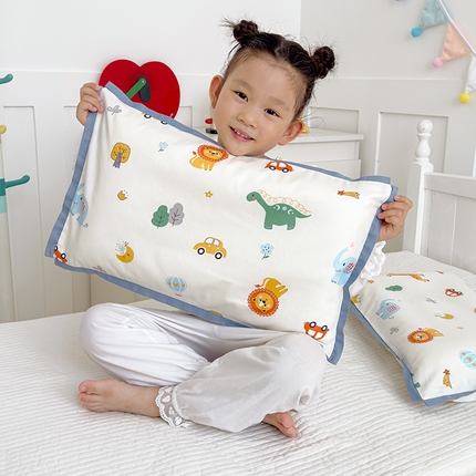 91家纺网 家纺一手货源 找家纺 2024新款A类133x72铂金全棉枕套枕头枕芯七彩童年系列 枕套+枕芯-棚拍图 好利友