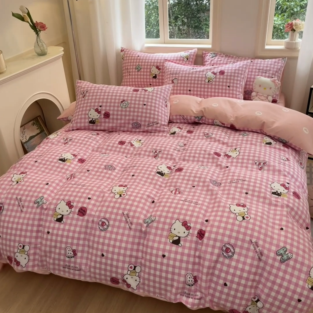 91家纺网 家纺一手货源 找家纺 博雅 2024新款三丽鸥全棉印花卡通四件套 小粉格KT