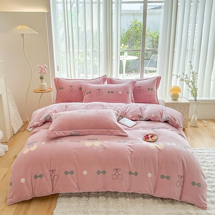 91家纺网 家纺一手货源 找家纺 （总）尚品凤凰2025新款高克重印花牛奶绒四件套-工艺款