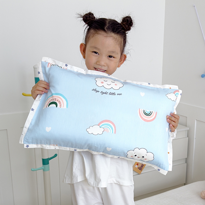 91家纺网 家纺一手货源 找家纺 2024新款A类133x72铂金全棉枕套枕头枕芯七彩童年系列 枕套+枕芯-棚拍图 彩云之巅