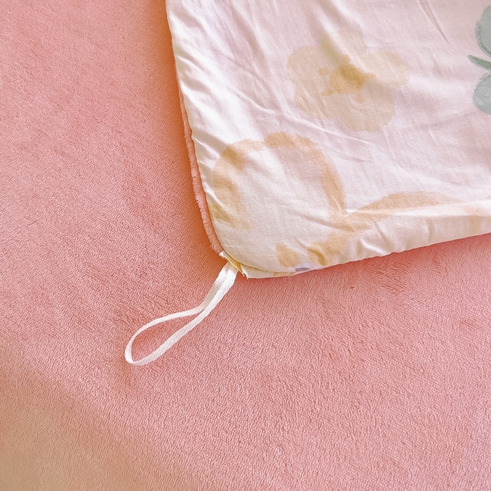 91家纺网 家纺一手货源 找家纺 2024新款全棉加牛奶绒四件套单被套系列-单被套 笑脸草莓