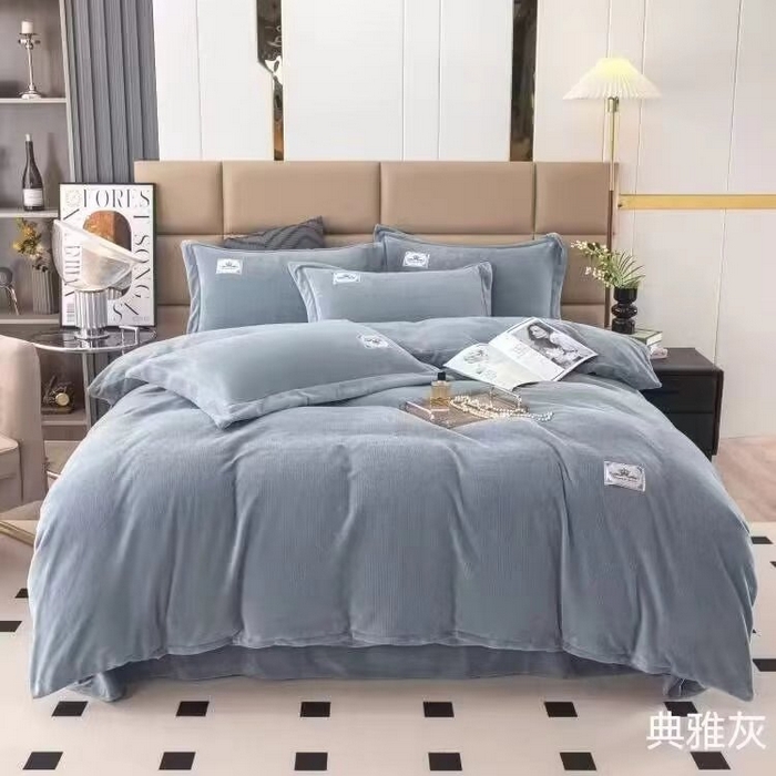 91家纺网 家纺一手货源 找家纺 优姿家纺 2025新款加厚全消光牛奶绒印花四件套 典雅灰