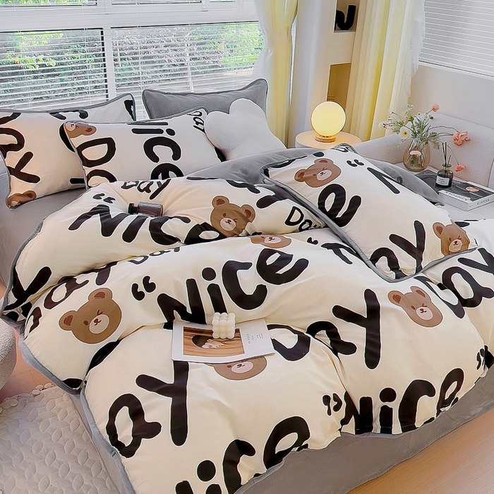 91家纺网 家纺一手货源 找家纺 2024新款全棉加牛奶绒四件套单被套系列-四件套 字母熊