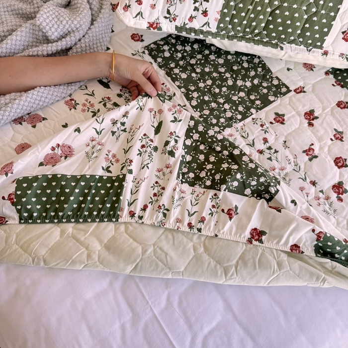 91家纺网 家纺一手货源 找家纺 兜米家居 2024新款云朵水洗纱夹棉单品床笠 拼图碎花