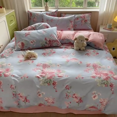 91家纺网 家纺一手货源 找家纺 琪格格纺织 2024新款纯棉13070小清新四件套 花漫晨-粉