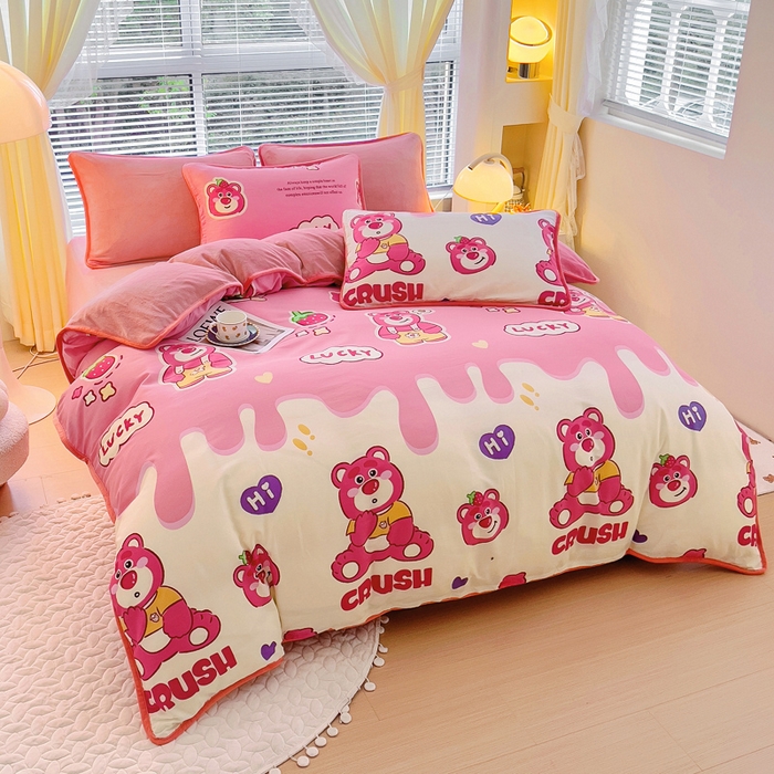 91家纺网 家纺一手货源 找家纺 2024新款全棉加牛奶绒四件套单被套系列-四件套 草莓甜心