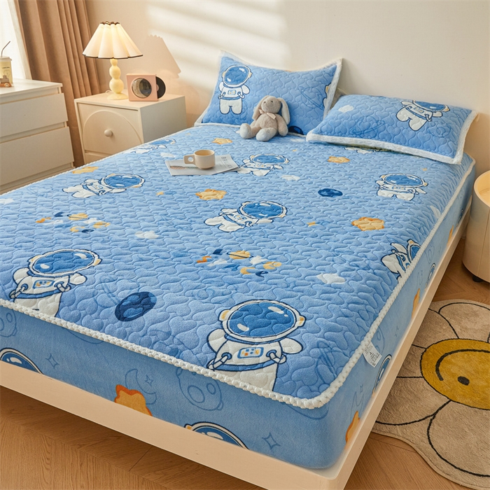 91家纺网 家纺一手货源 找家纺 兄弟坊 2024新款牛奶绒印花床护垫床笠 床垫保护套 宇航员-床笠款