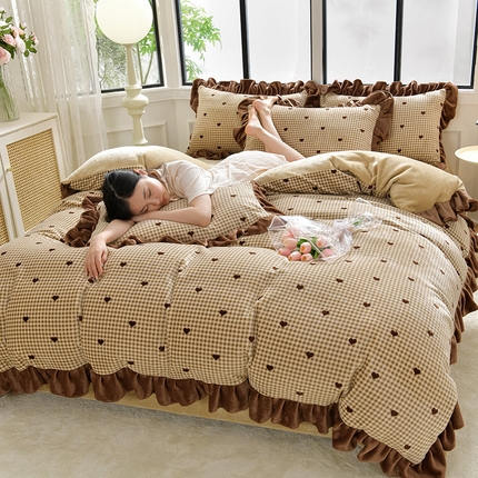 91家纺网 家纺一手货源 找家纺 妮恒美 2024新款韩版牛奶绒四件套 爱的悦动