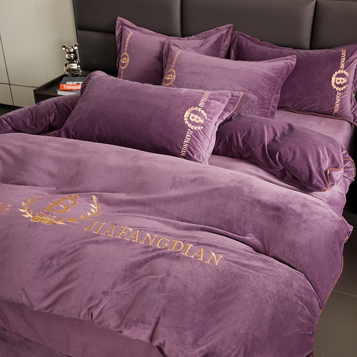 91家纺网 家纺一手货源 找家纺 绣女坊 2024新款高克重宝宝绒四件套 眷恋-紫色