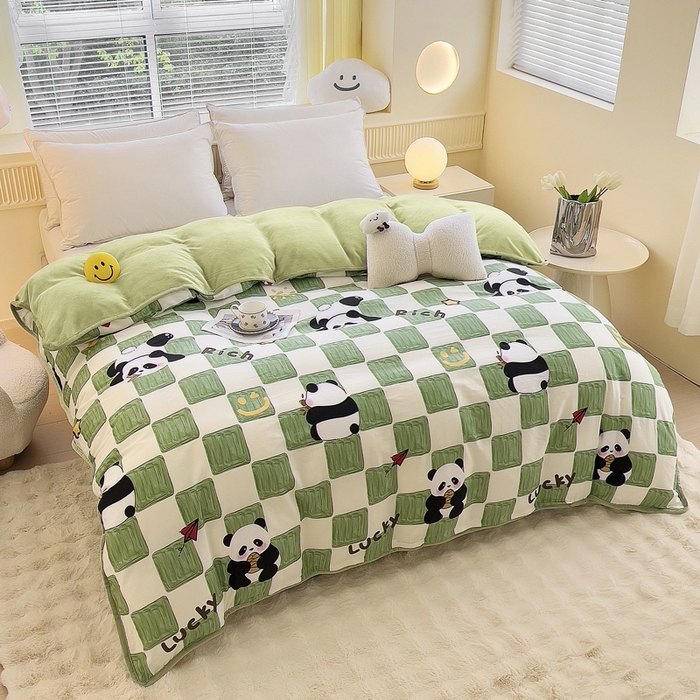 91家纺网 家纺一手货源 找家纺 2024新款全棉加牛奶绒四件套单被套系列-单被套 緑格熊猫