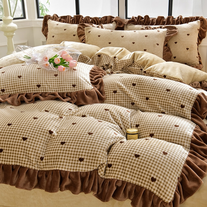 91家纺网 家纺一手货源 找家纺 妮恒美 2024新款韩版牛奶绒四件套 爱的悦动