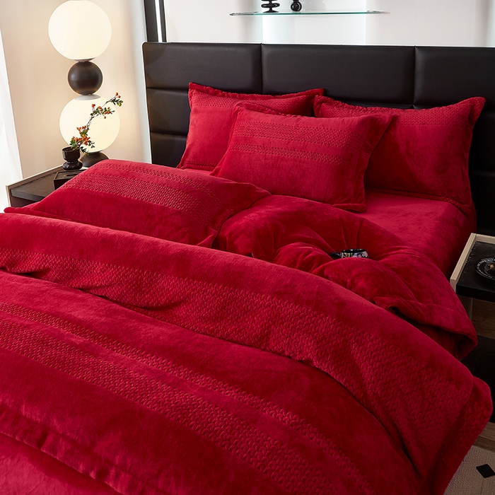 91家纺网 家纺一手货源 找家纺 绣女坊 2024新款雕花绒-大麦四件套 大麦-大红色