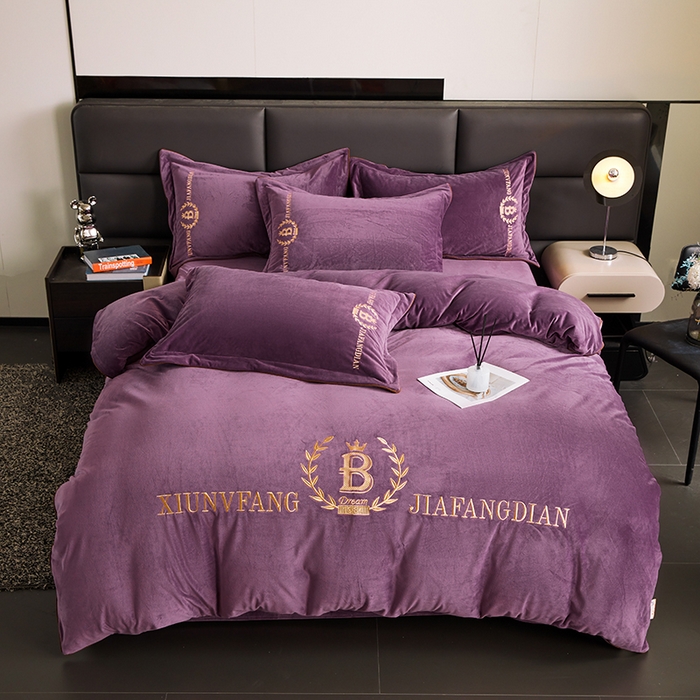 91家纺网 家纺一手货源 找家纺 绣女坊 2024新款高克重宝宝绒四件套 眷恋-紫色