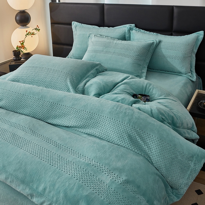 91家纺网 家纺一手货源 找家纺 绣女坊 2024新款雕花绒-大麦四件套 大麦-水绿