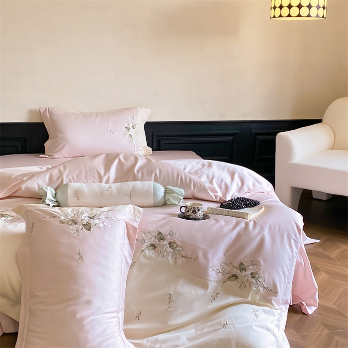 91家纺网 家纺一手货源 找家纺 MIU缪家居 2024新款100支全棉幸运风铃系列 粉色