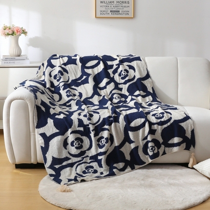 91家纺网 家纺一手货源 找家纺 悦织湾家纺 2025新款鹿毛绒涤纶针织毛毯盖毯毯子-菊花瓣 菊花瓣-深蓝