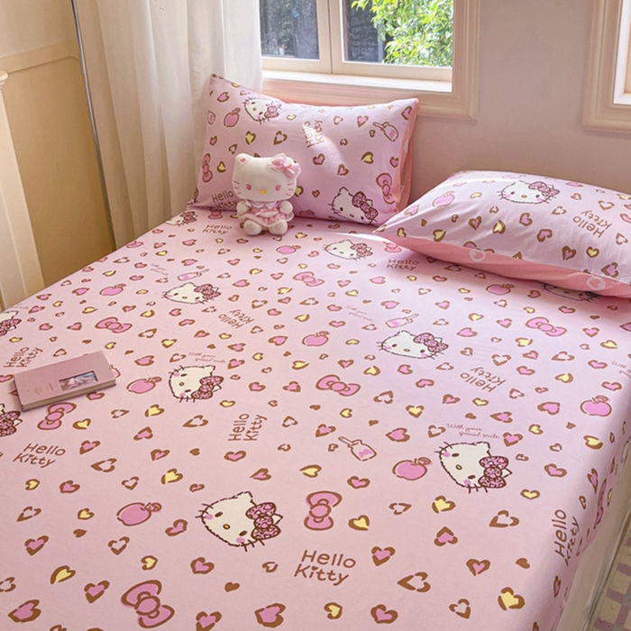 91家纺网 家纺一手货源 找家纺 博雅 2024新款三丽鸥卡通系列全棉印花床笠 心心KT