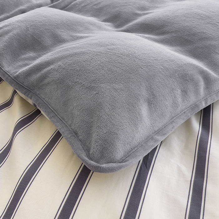 91家纺网 家纺一手货源 找家纺 2024新款全棉加牛奶绒四件套单被套系列-单被套 俏皮猫