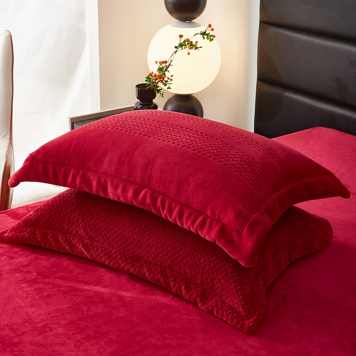 91家纺网 家纺一手货源 找家纺 绣女坊 2024新款雕花绒-大麦四件套 大麦-大红色