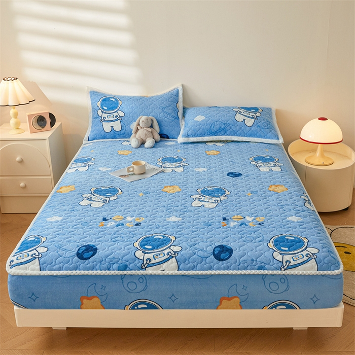 91家纺网 家纺一手货源 找家纺 兄弟坊 2024新款牛奶绒印花床护垫床笠 床垫保护套 宇航员-床笠款