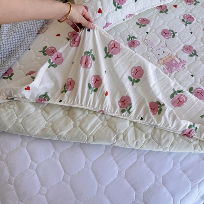 91家纺网 家纺一手货源 找家纺 兜米家居 2024新款云朵水洗纱夹棉单品床笠 郁金香