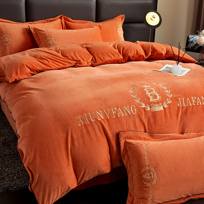 91家纺网 家纺一手货源 找家纺 绣女坊 2024新款高克重宝宝绒四件套 眷恋-橘色