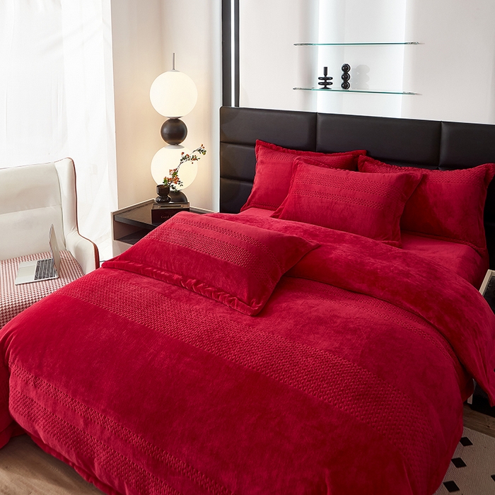 91家纺网 家纺一手货源 找家纺 绣女坊 2024新款雕花绒-大麦四件套 大麦-大红色