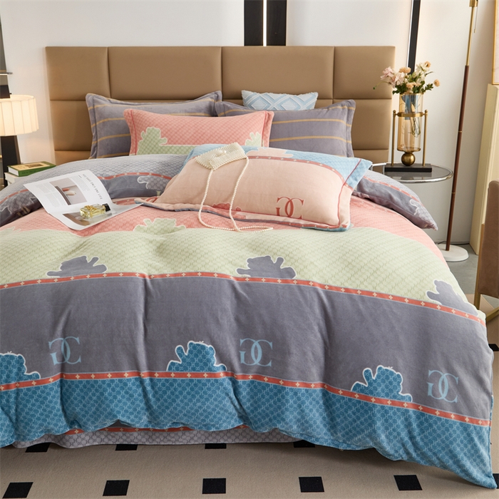 91家纺网 家纺一手货源 找家纺 优姿家纺 2025新款加厚全消光牛奶绒印花四件套 芬格兰