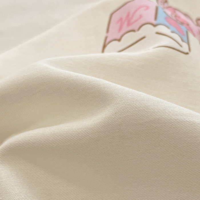 91家纺网 家纺一手货源 找家纺 博雅 2024新款三丽鸥卡通系列全棉印花床笠 游乐园木马美乐蒂