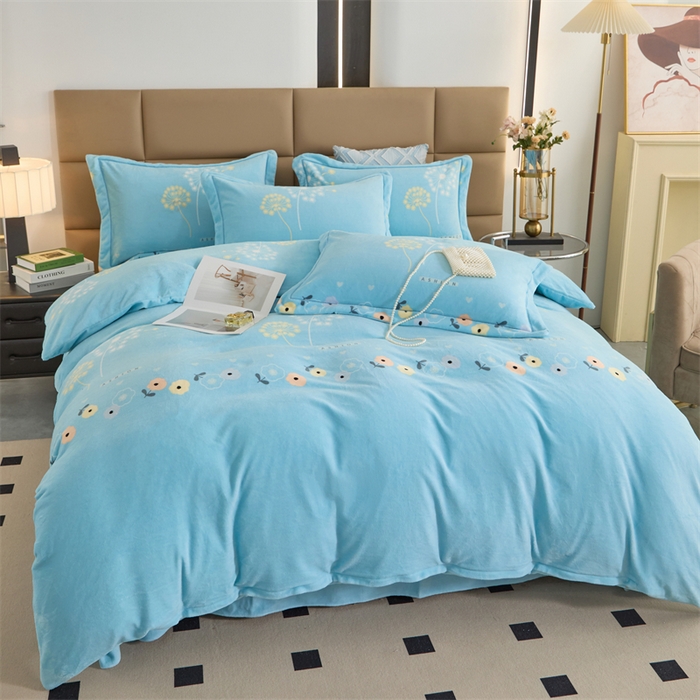 91家纺网 家纺一手货源 找家纺 优姿家纺 2025新款加厚全消光牛奶绒印花四件套 浅浅花香