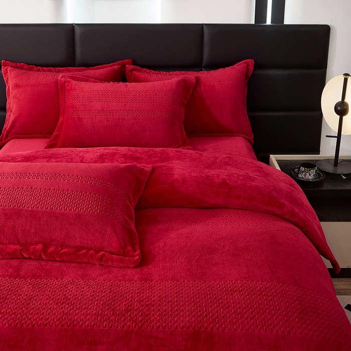 91家纺网 家纺一手货源 找家纺 绣女坊 2024新款雕花绒-大麦四件套 大麦-大红色