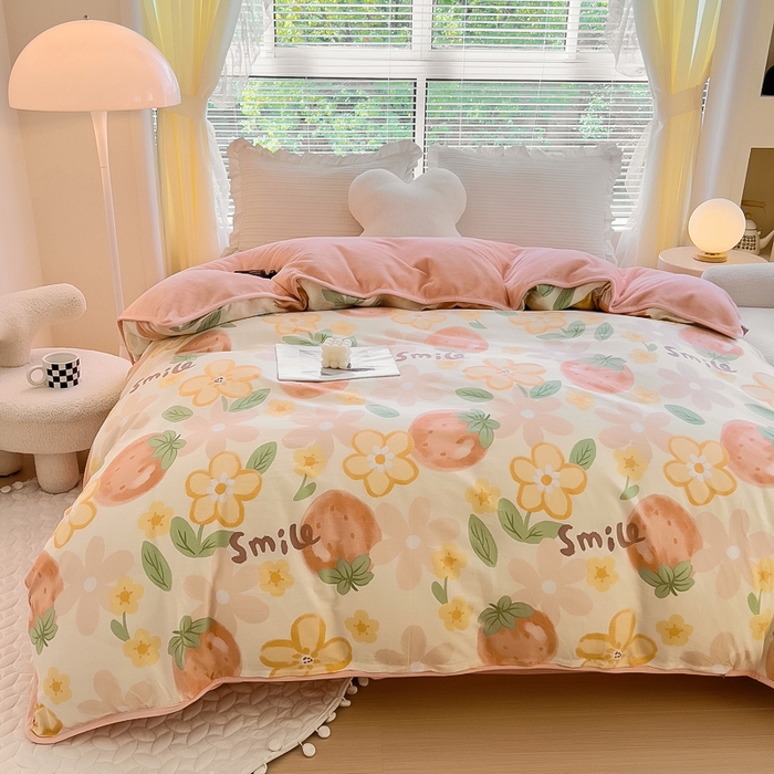 91家纺网 家纺一手货源 找家纺 2024新款全棉加牛奶绒四件套单被套系列-单被套 笑脸草莓