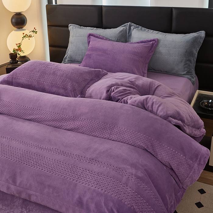 91家纺网 家纺一手货源 找家纺 绣女坊 2024新款雕花绒-大麦四件套 大麦-紫色