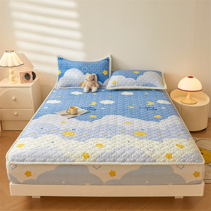 91家纺网 家纺一手货源 找家纺 兄弟坊 2024新款牛奶绒印花床护垫床笠 床垫保护套 云朵-床笠款